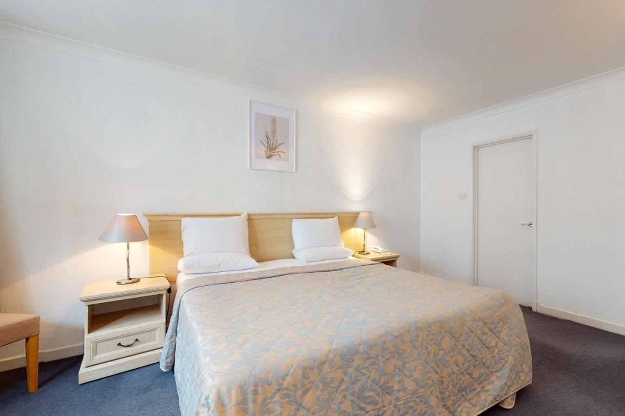 Hertford Court Лондон Экстерьер фото