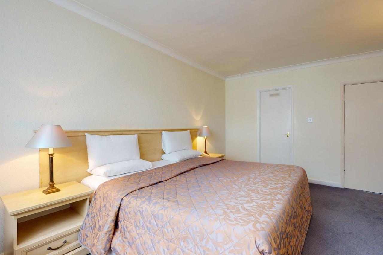 Hertford Court Лондон Экстерьер фото