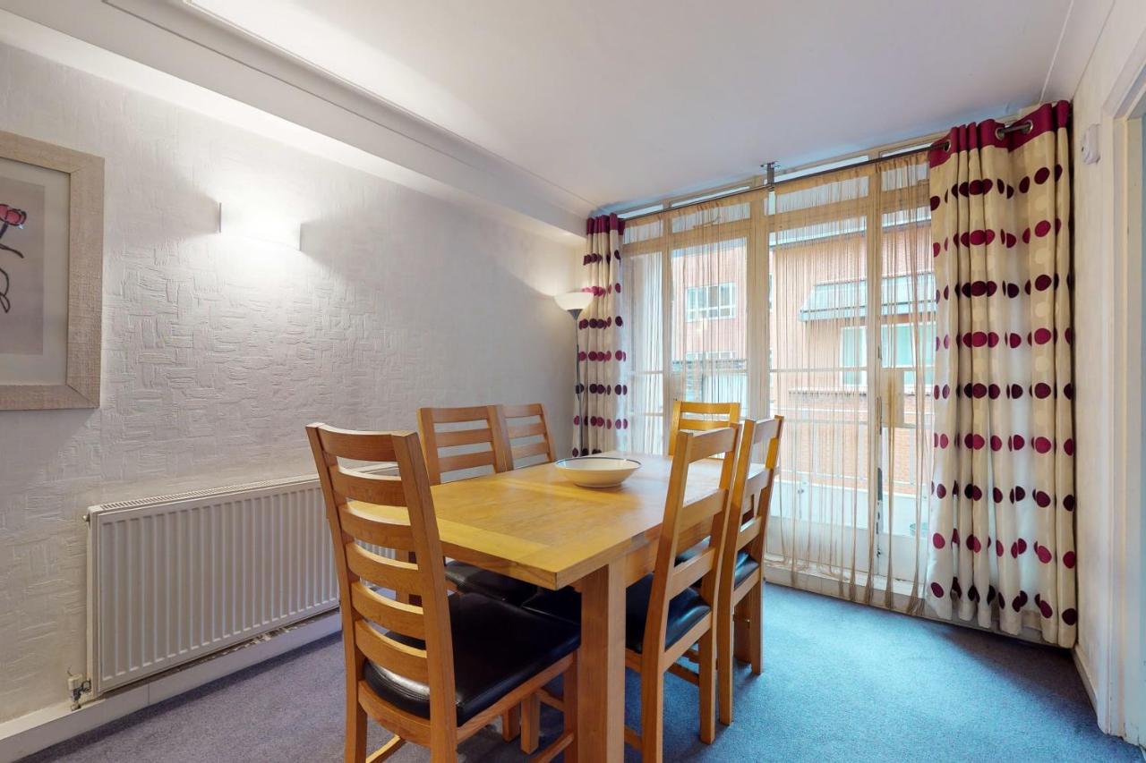 Hertford Court Лондон Экстерьер фото