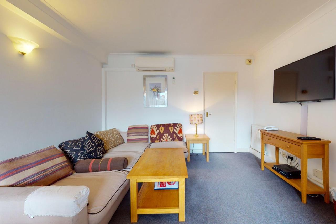 Hertford Court Лондон Экстерьер фото