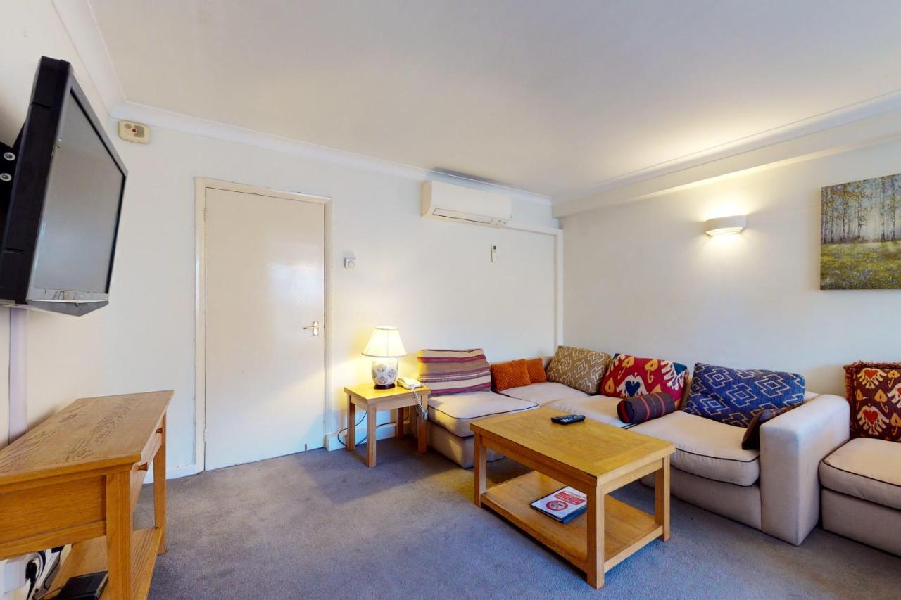 Hertford Court Лондон Экстерьер фото