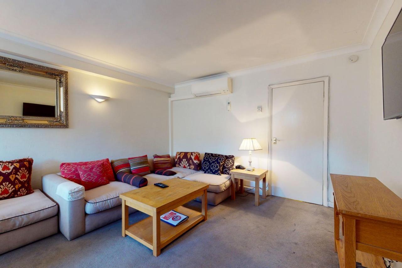 Hertford Court Лондон Экстерьер фото